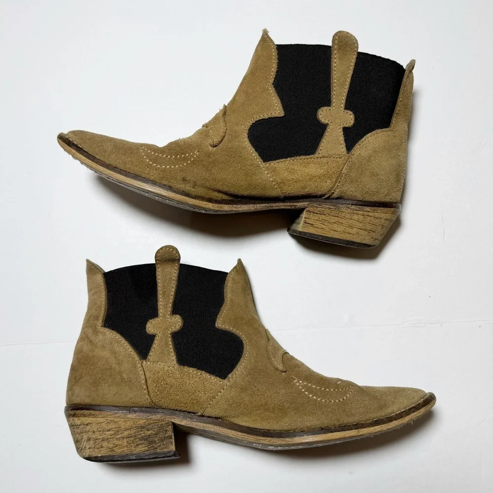 Ganni Suede Western Boots